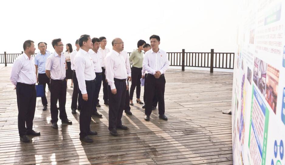 省委常委、组织部长王正谱到四川尊龙凯时集团调研指导工作