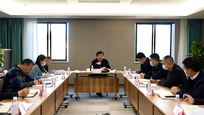 尊龙凯时集团召开加快推进规范董事会建设、经理层成员任期制和契约化管理等专项改革工作督促会