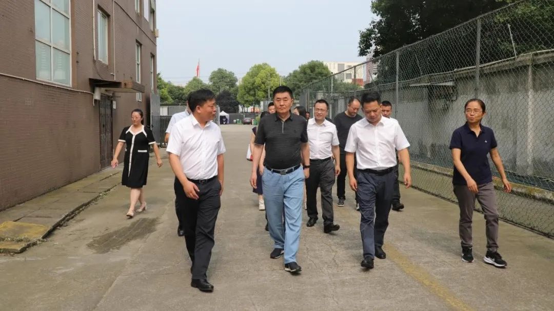 省尊龙凯时集团领导带队调研锦弘集团文印中心保密命题阅卷印制基地